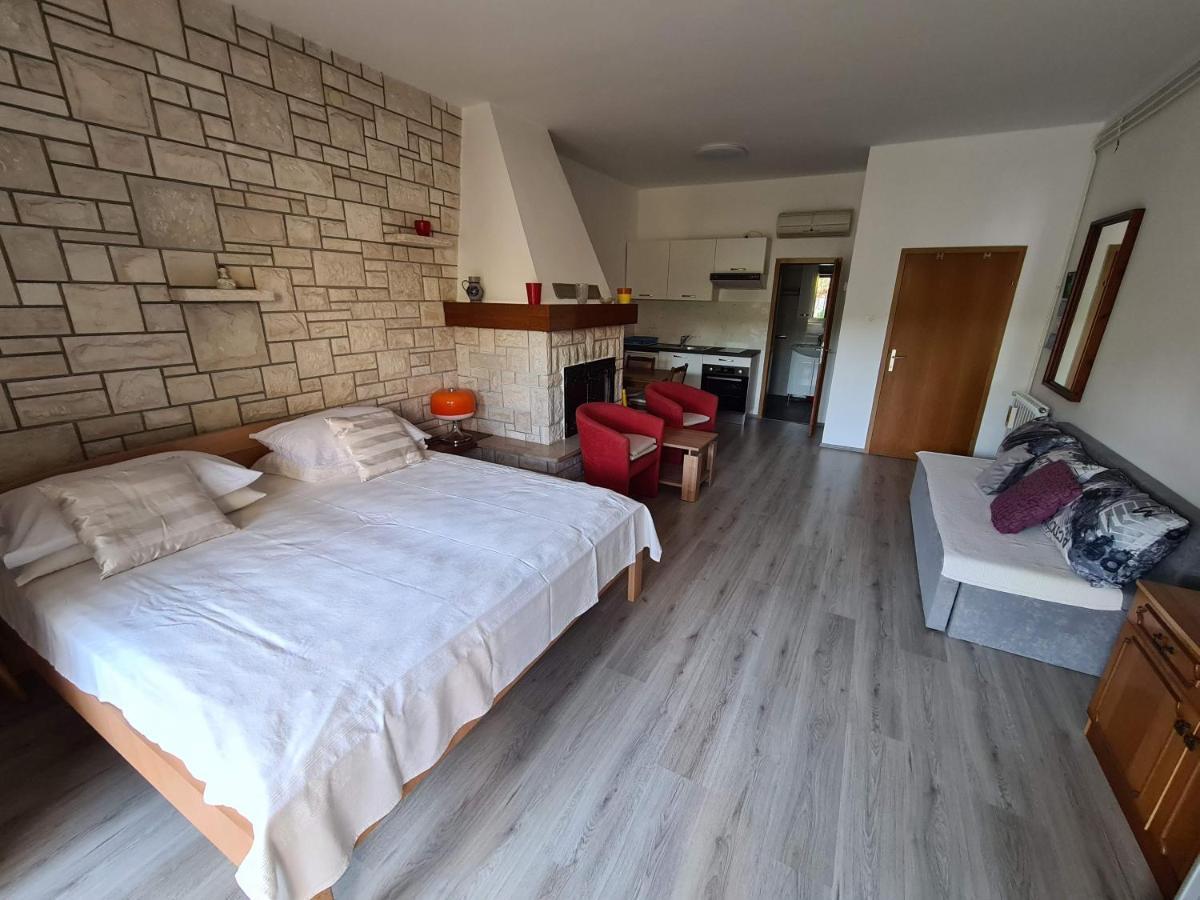 Apartments Ana ميدولين المظهر الخارجي الصورة