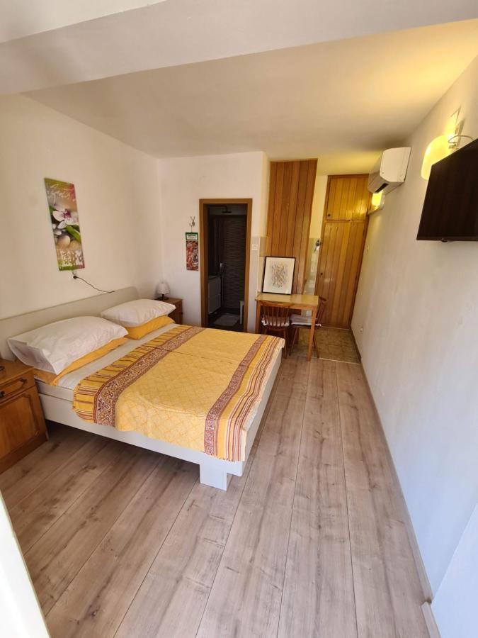 Apartments Ana ميدولين الغرفة الصورة
